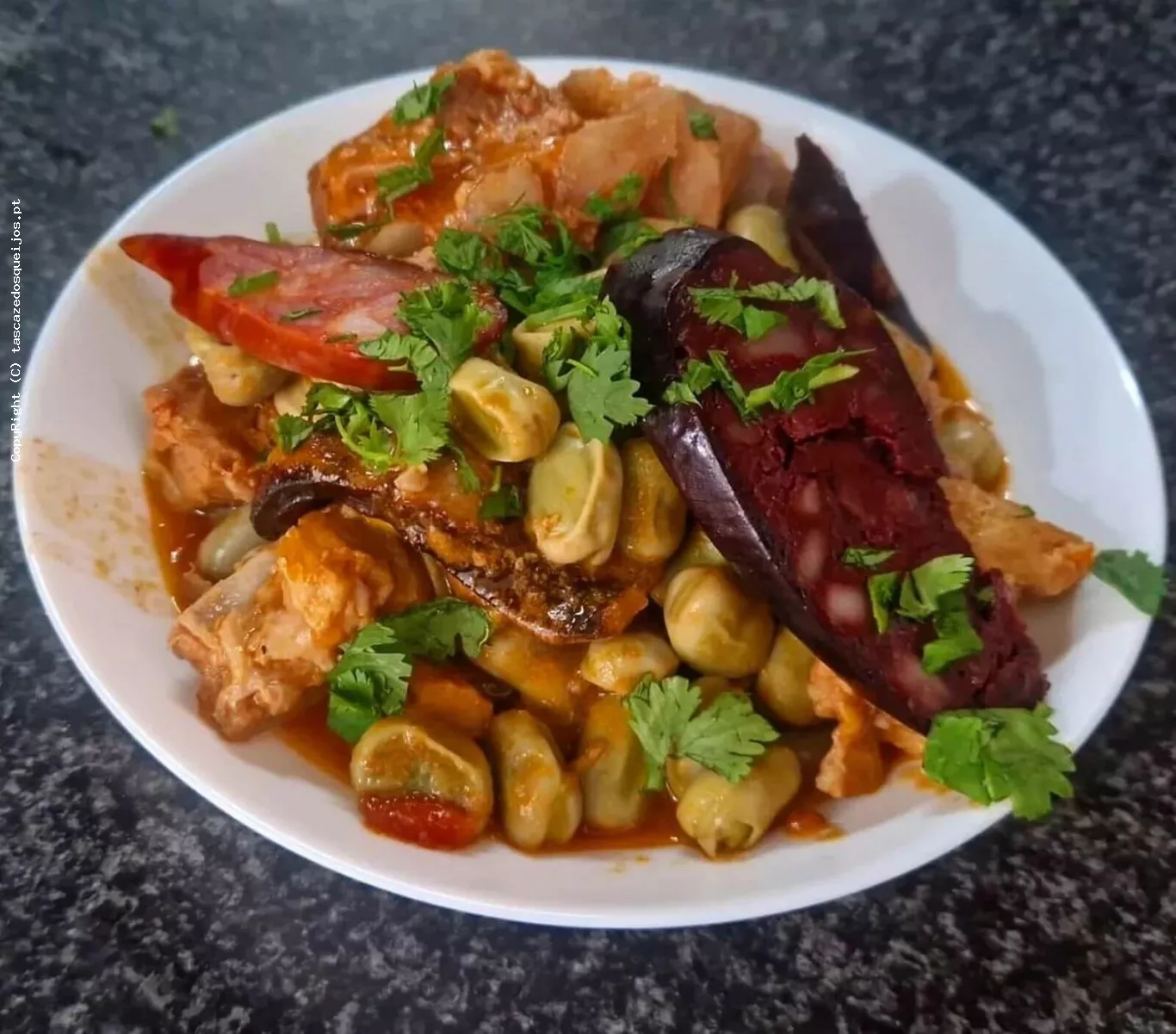 Favas com Entrecosto